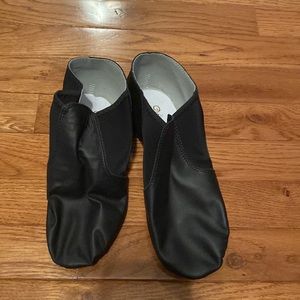 Jazz Boot Women’s Black Leather Split-Sole Slip-On Jazz Shoe Size 11 New in Box